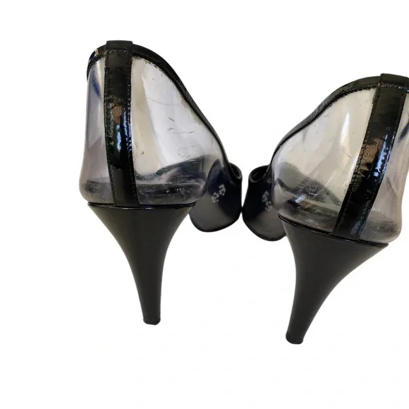 CHANEL Black Patent Leather & Clear PVC Cap Toe Pumps – Iconic CC Logo size 39 - Picture 11 of 12